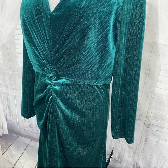 Maggy London Sz 12 Green Metallic Striped 3/4 Sleeve Velvet Midi Cocktail/Formal - Picture 12 of 15
